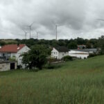 Fotomontage: Walzbachtal - Am Bollenberg mit Blick auf den Heuberg